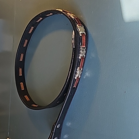 Nadine women's black leather belts w/ silverhearts strung w/ brown leather.‎ 28 - Picture 2 of 12